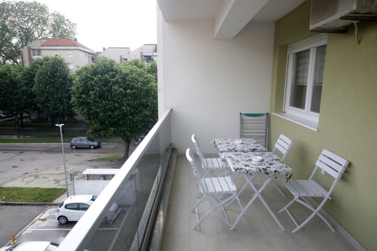 It Apartment Trebinje Buitenkant foto
